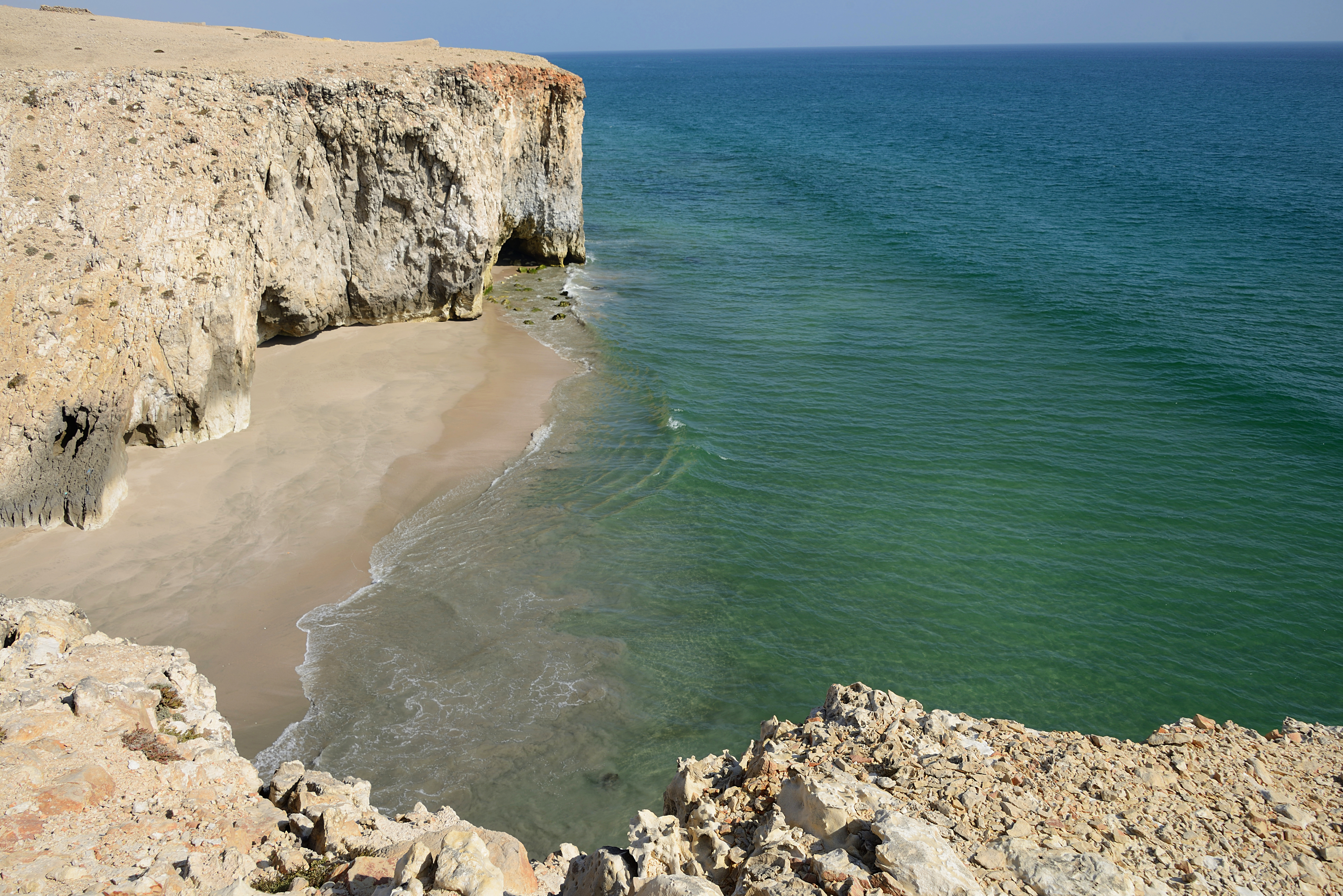 رأس الجنز موطن السلاحف، ومقصد السياح